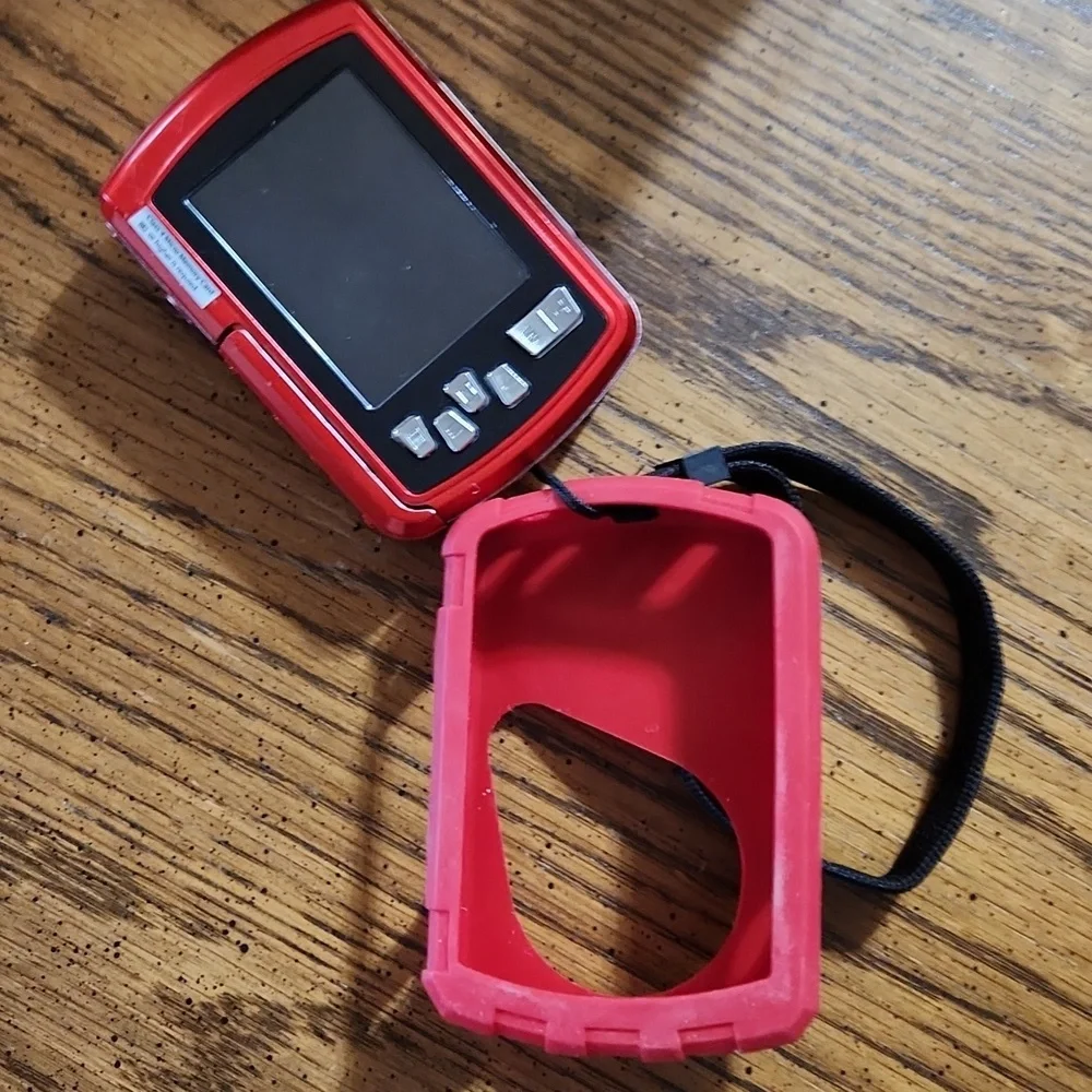 Polaroid bold red